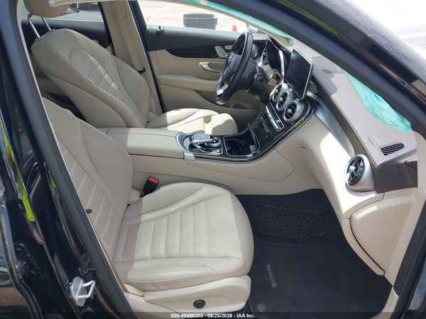 2016 MERCEDES-BENZ GLC 300 4MATIC