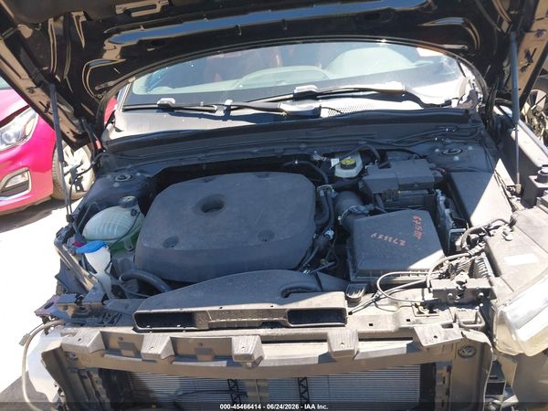 2020 VOLVO XC40 T5 INSCRIPTION