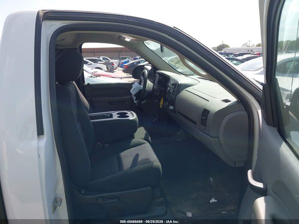2013 CHEVROLET SILVERADO 1500 WORK TRUCK — I8