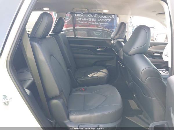 2024 TOYOTA GRAND HIGHLANDER XLE