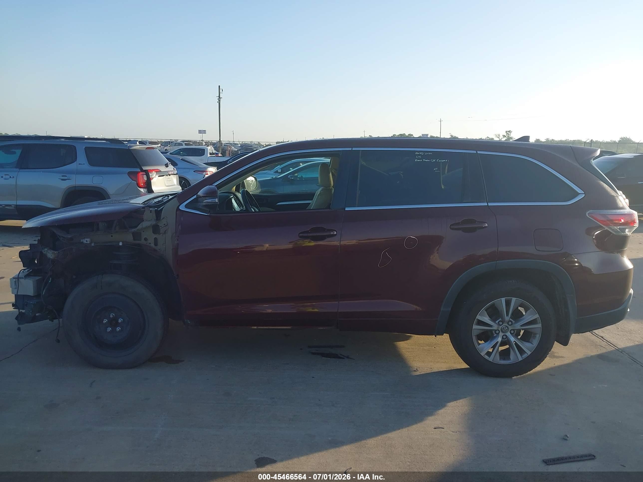 2016 TOYOTA HIGHLANDER LE PLUS V6