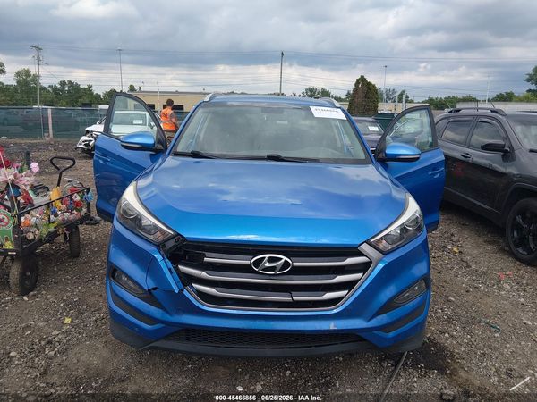 2017 HYUNDAI TUCSON SE PLUS