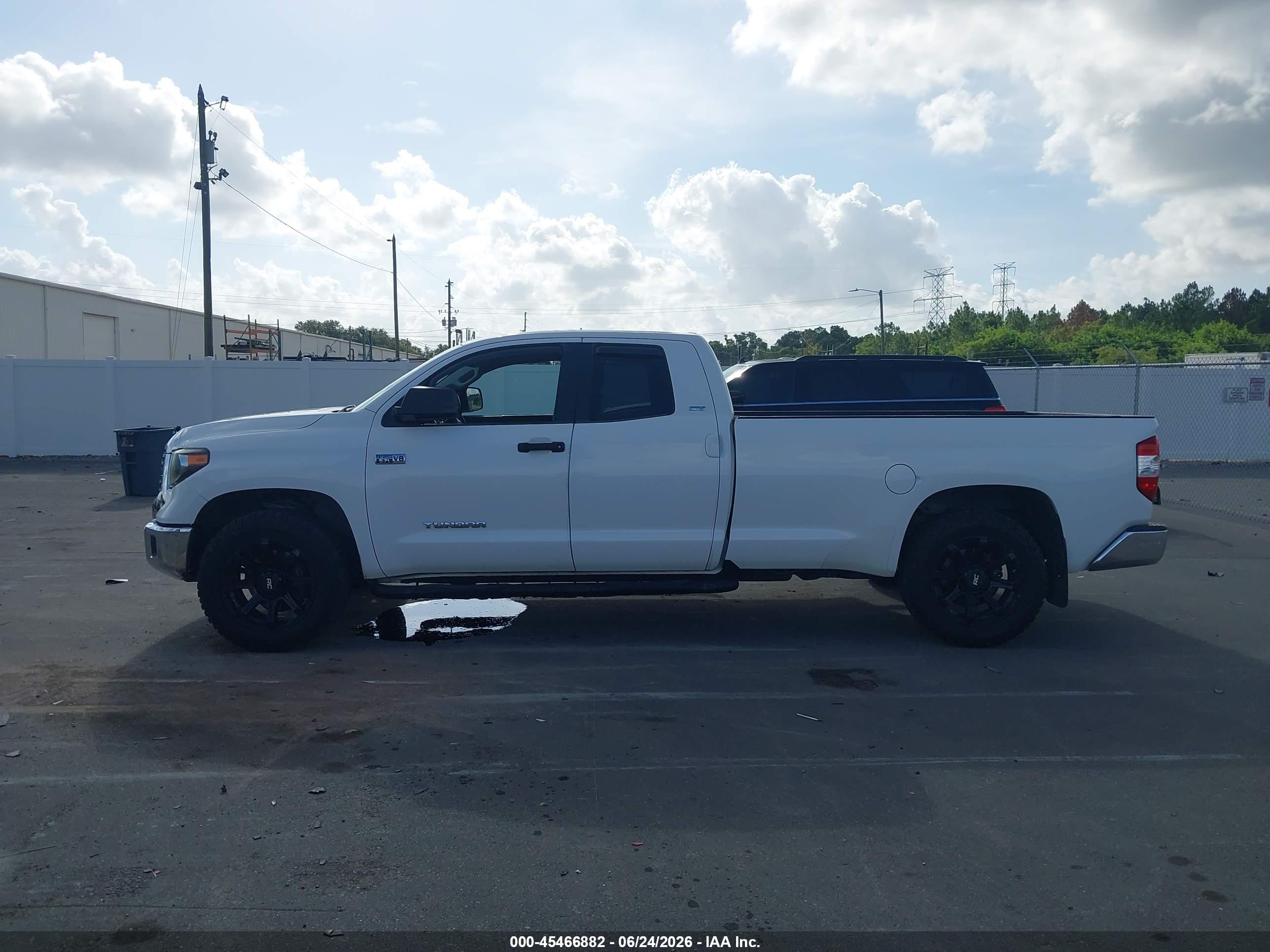 2018 TOYOTA TUNDRA SR5 5.7L V8