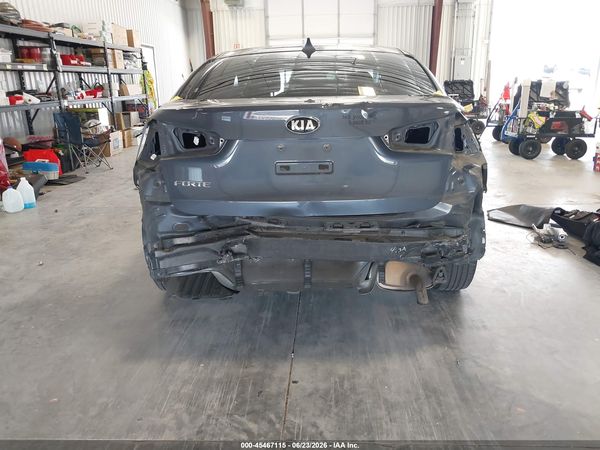2016 KIA FORTE LX