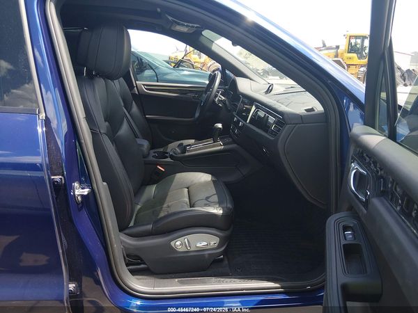 2024 PORSCHE MACAN T