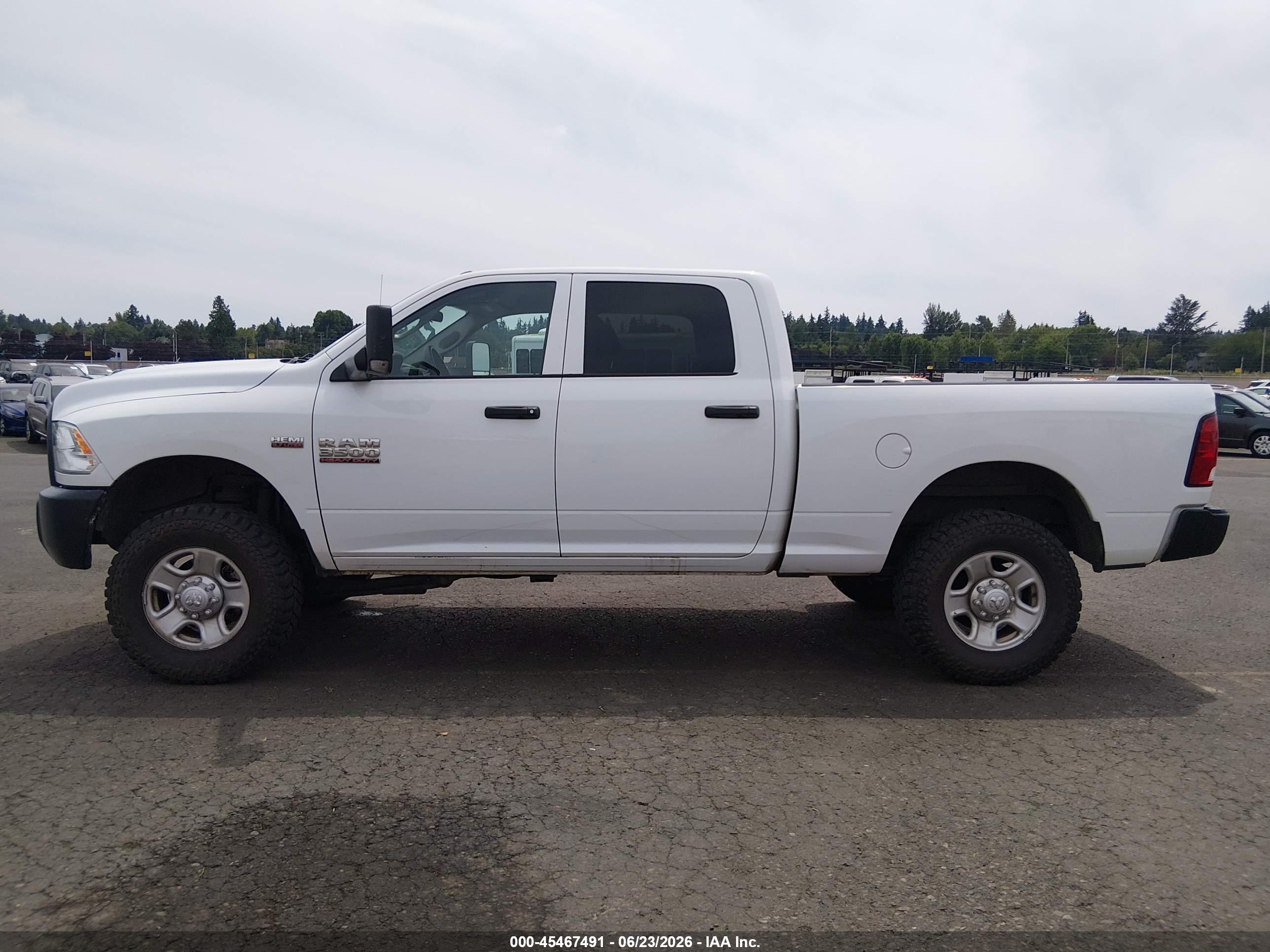 2018 RAM 3500 TRADESMAN  4X4 6'4 BOX