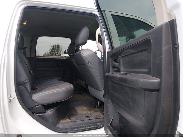 2018 RAM 3500 TRADESMAN  4X4 6'4 BOX