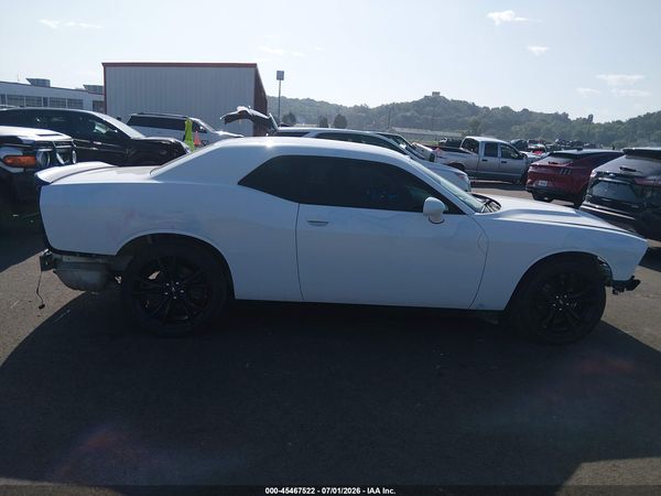 2018 DODGE CHALLENGER SXT