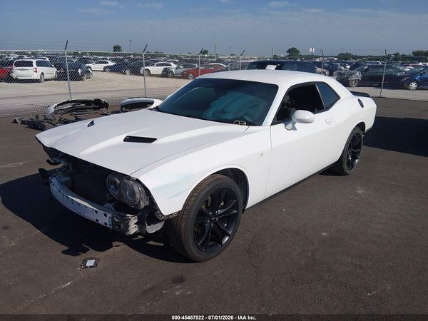 2018 DODGE CHALLENGER SXT