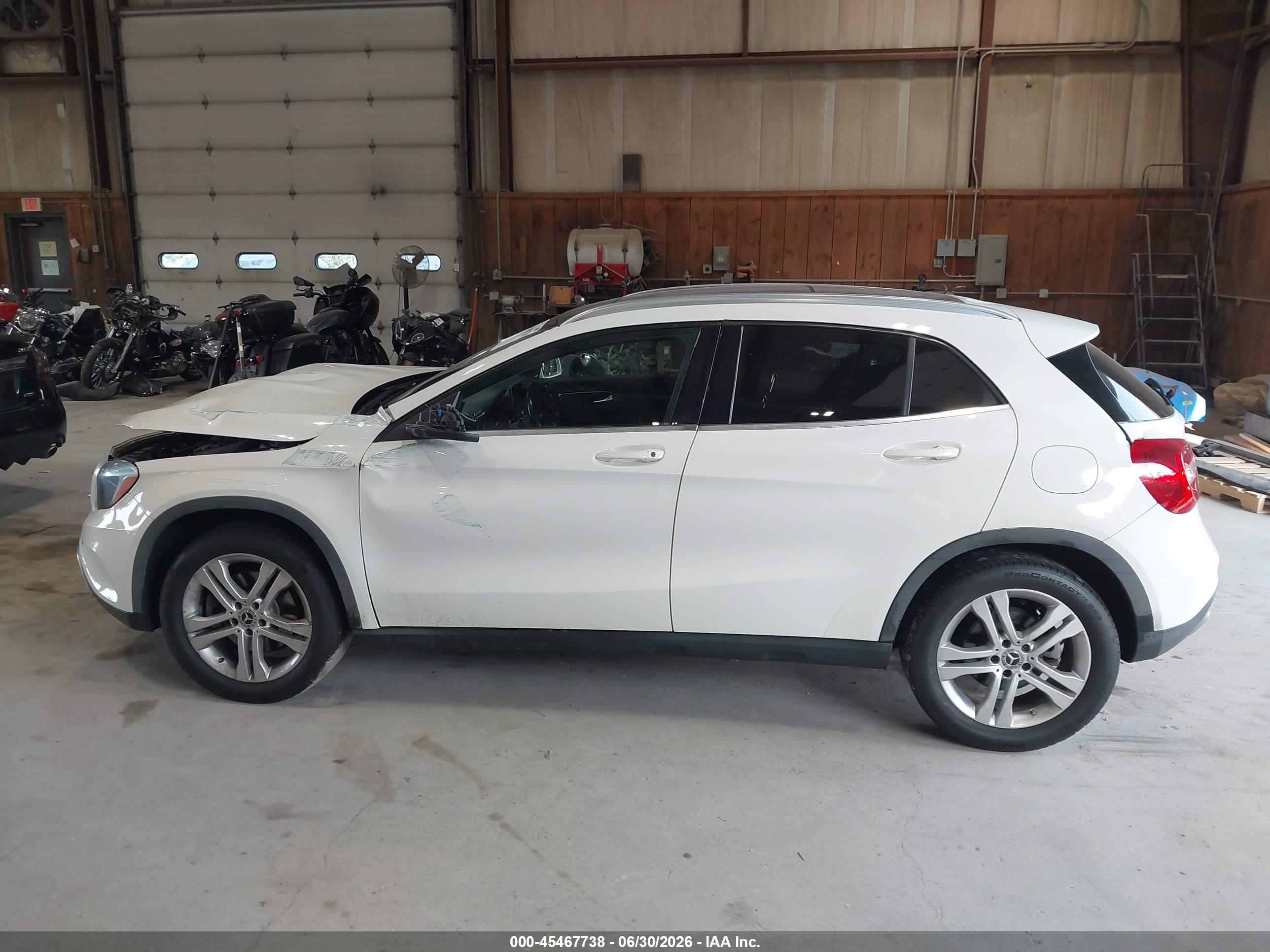 2015 MERCEDES-BENZ GLA 250 4MATIC