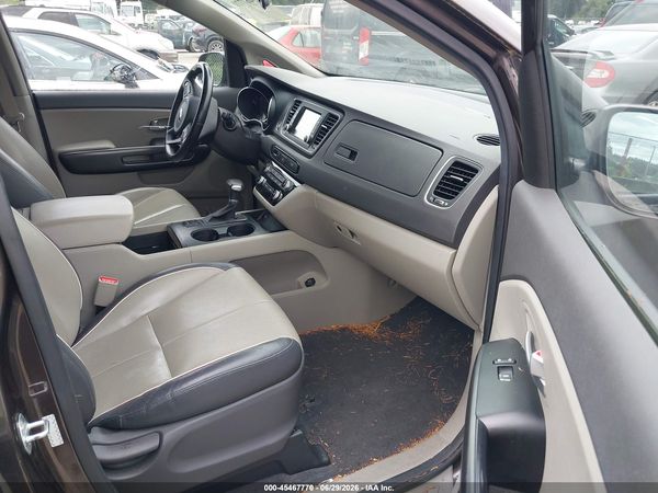 2017 KIA SEDONA LX