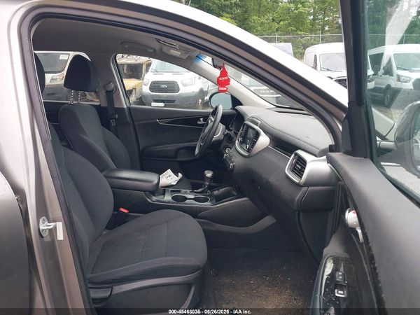 2019 KIA SORENTO 2.4L LX