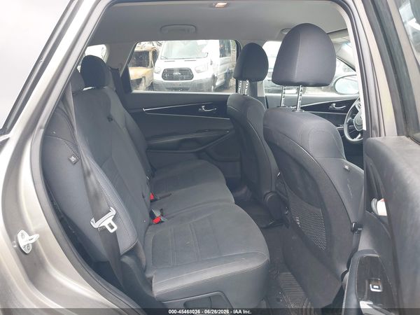 2019 KIA SORENTO 2.4L LX
