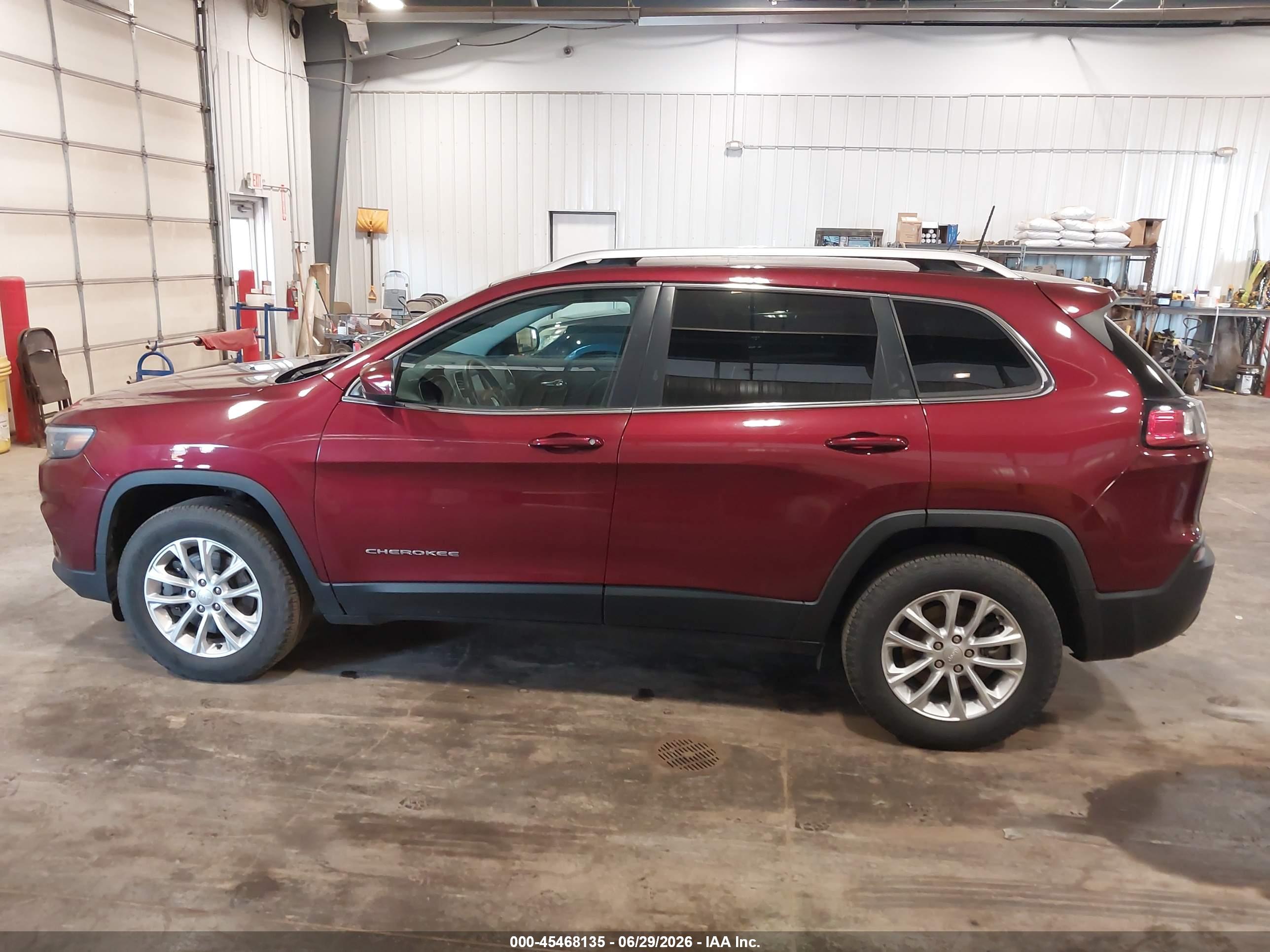 2019 JEEP CHEROKEE LATITUDE 4X4