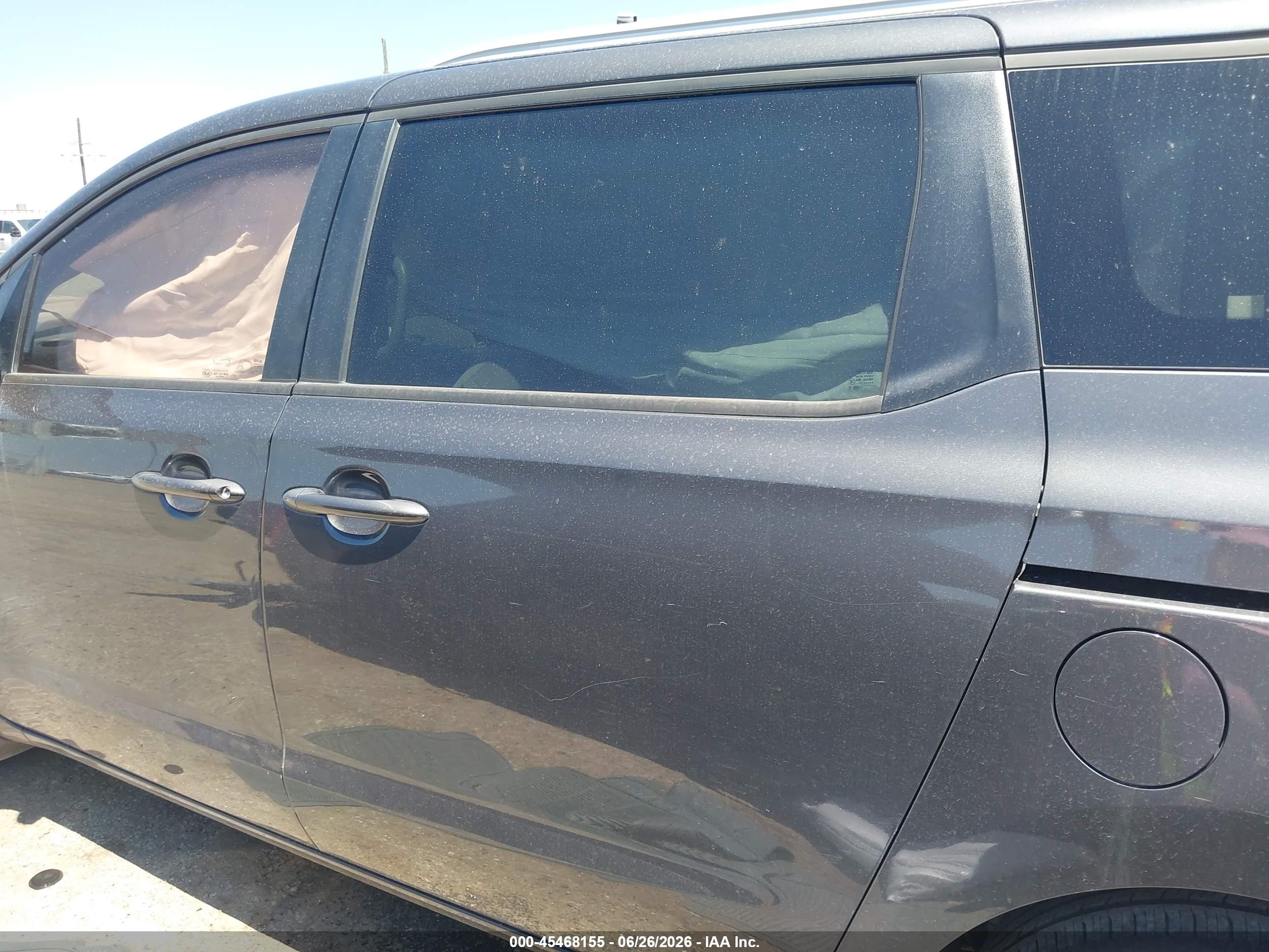 2016 KIA SEDONA LX