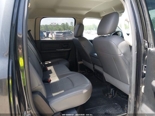 2018 RAM 1500 TRADESMAN  4X2 5'7 BOX