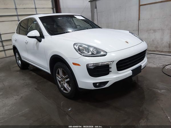 2016 PORSCHE CAYENNE