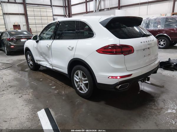 2016 PORSCHE CAYENNE