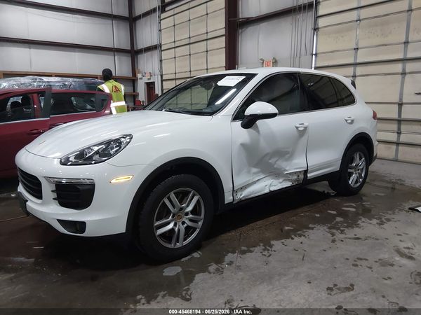 2016 PORSCHE CAYENNE