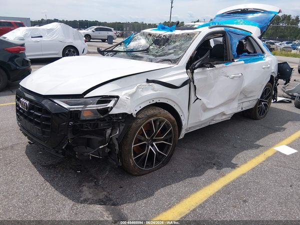 2020 AUDI Q8