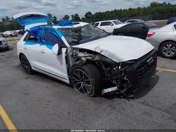 2020 AUDI Q8