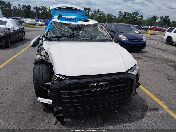 2020 AUDI Q8