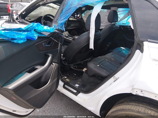 2020 AUDI Q8