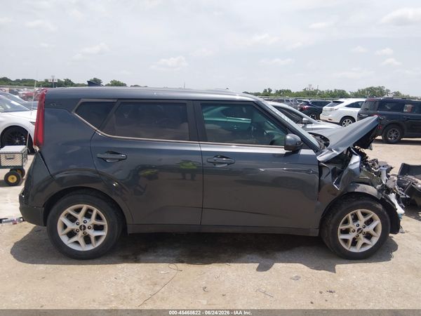2022 KIA SOUL S