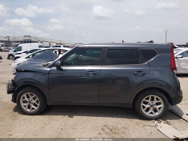 2022 KIA SOUL S