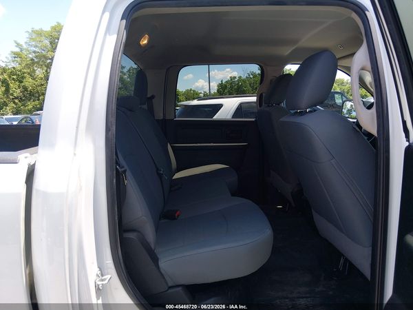 2018 RAM 2500 ST CREW CAB 4X4