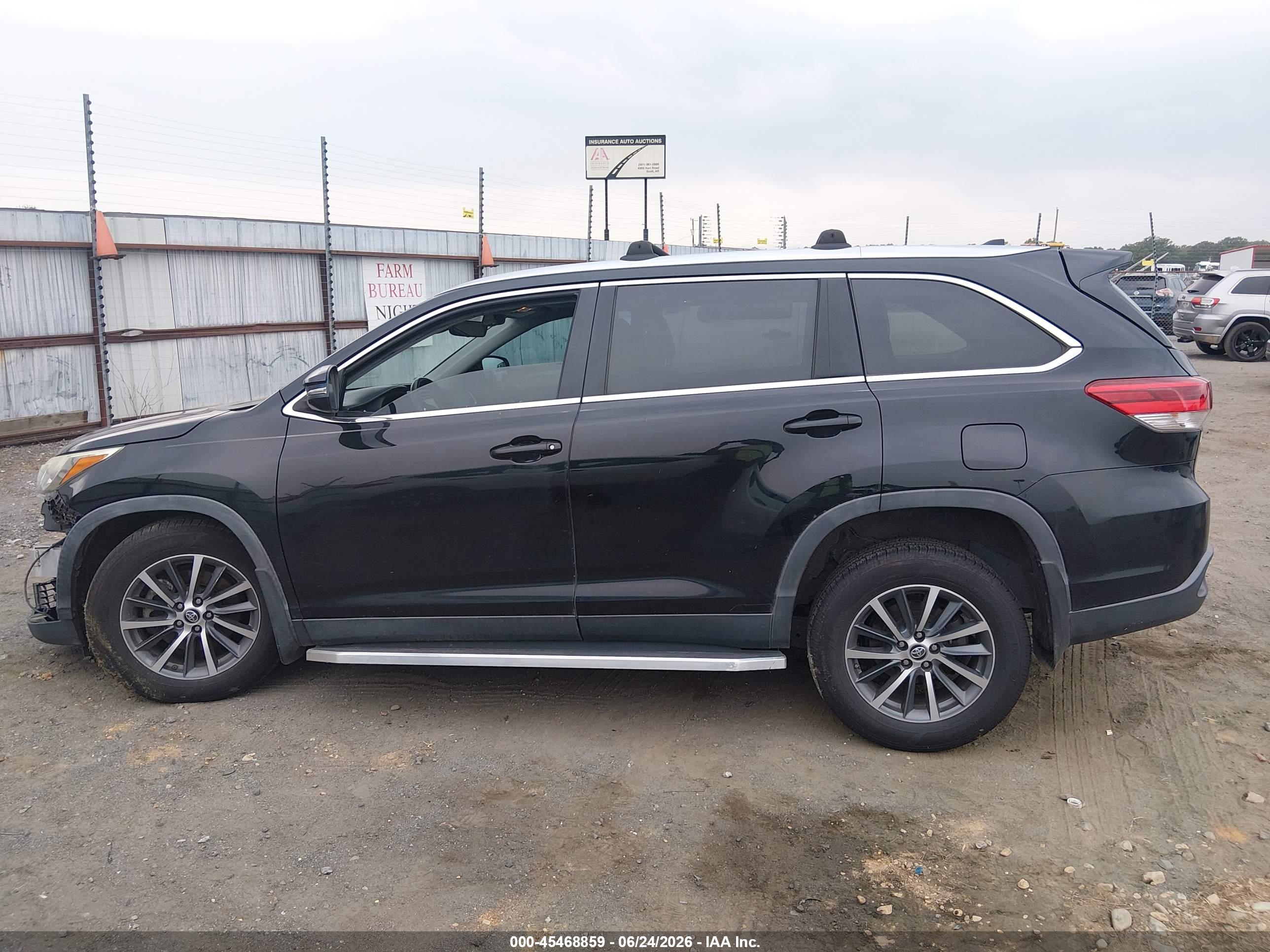 2019 TOYOTA HIGHLANDER XLE