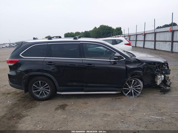 2019 TOYOTA HIGHLANDER XLE