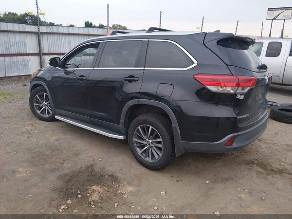2019 TOYOTA HIGHLANDER XLE