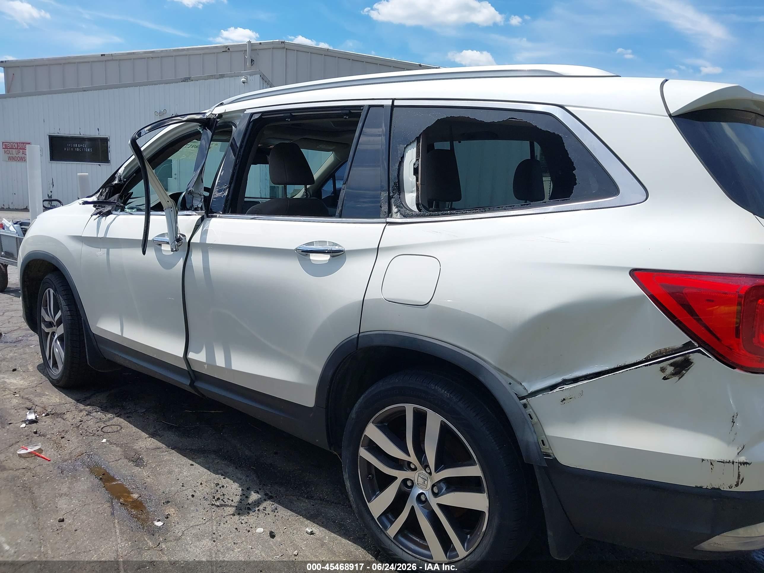 2017 HONDA PILOT TOURING