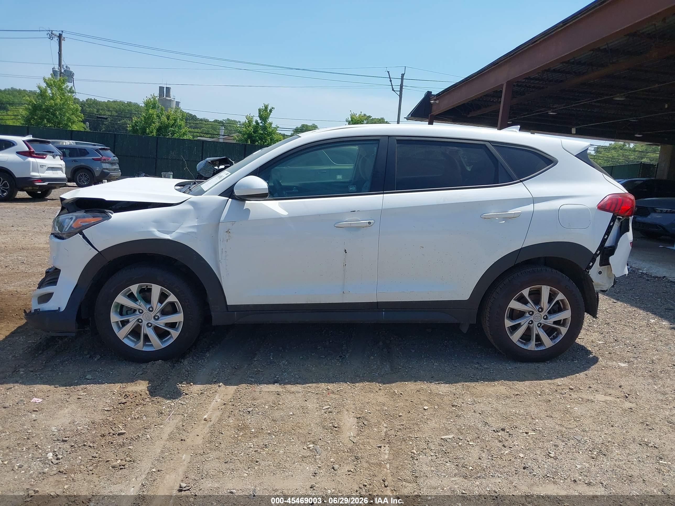 2021 HYUNDAI TUCSON SE