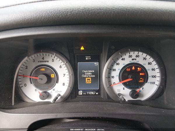 2017 TOYOTA SIENNA SE PREMIUM 8 PASSENGER