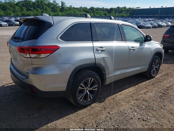 2017 TOYOTA HIGHLANDER LE PLUS