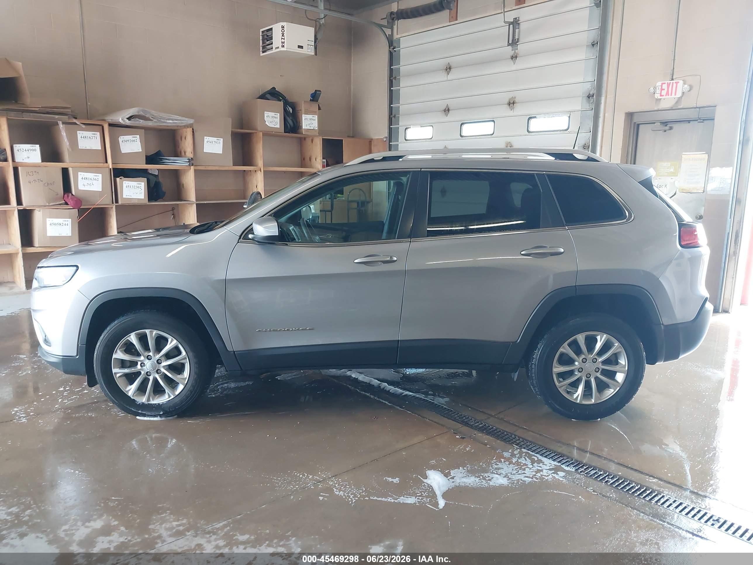 2019 JEEP CHEROKEE LATITUDE 4X4