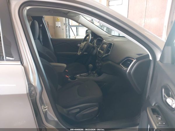2019 JEEP CHEROKEE LATITUDE 4X4
