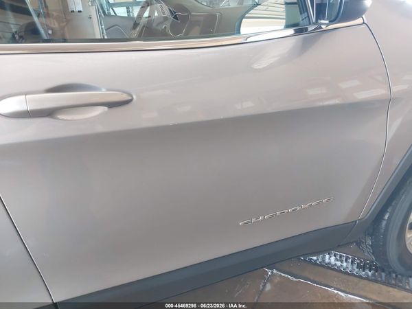 2019 JEEP CHEROKEE LATITUDE 4X4