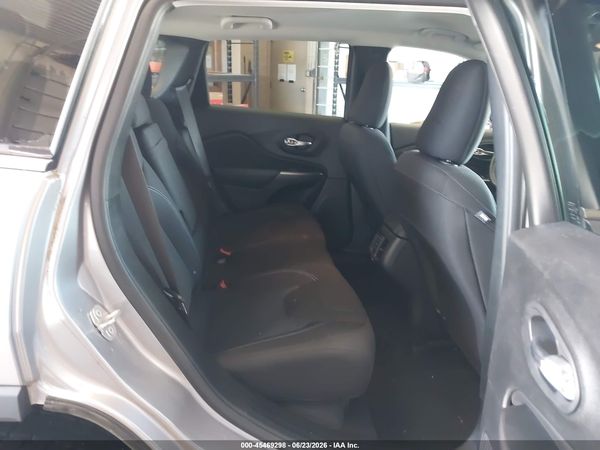 2019 JEEP CHEROKEE LATITUDE 4X4