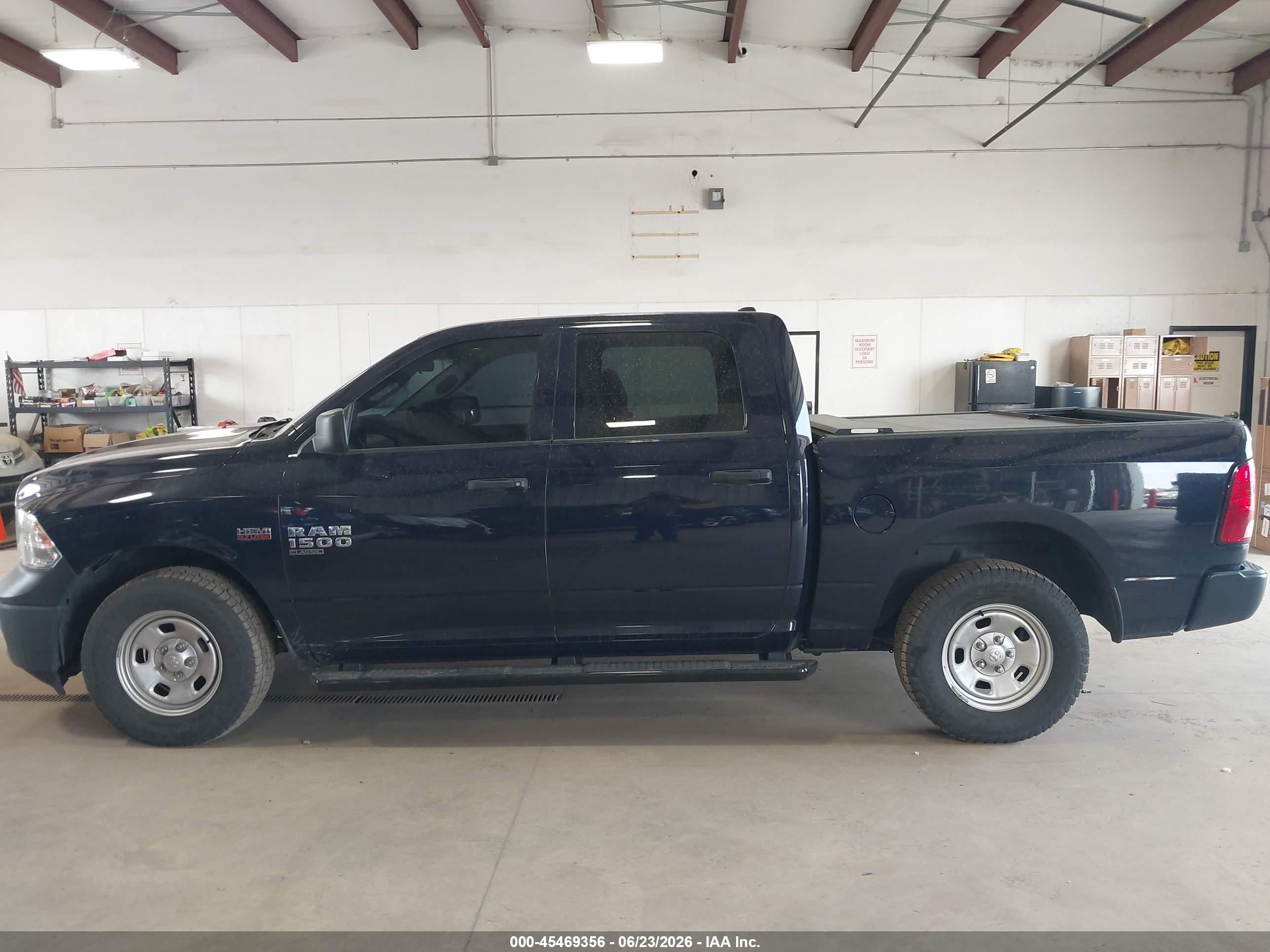 2019 RAM 1500 CLASSIC TRADESMAN  4X4 5'7 BOX