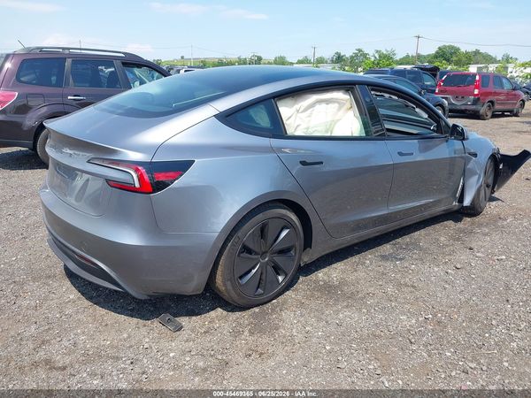 2026 TESLA MODEL 3