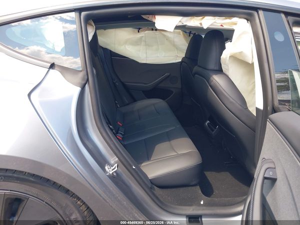 2026 TESLA MODEL 3