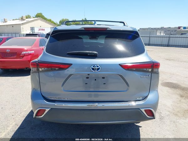 2021 TOYOTA HIGHLANDER HYBRID XLE