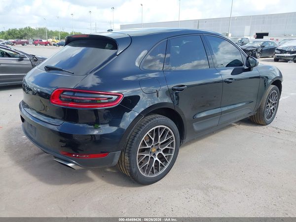 2018 PORSCHE MACAN