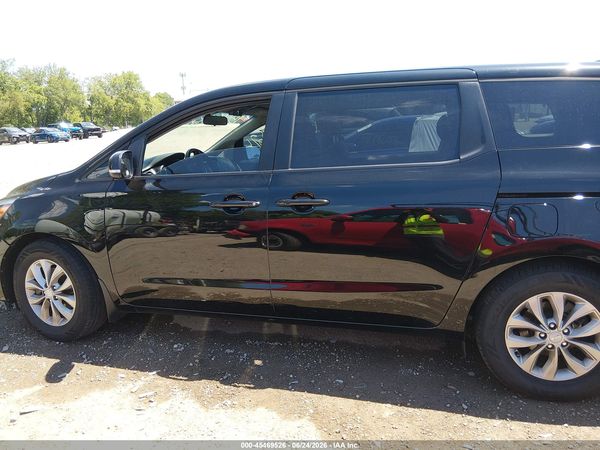 2019 KIA SEDONA LX