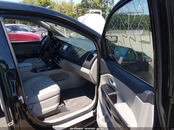 2019 KIA SEDONA LX