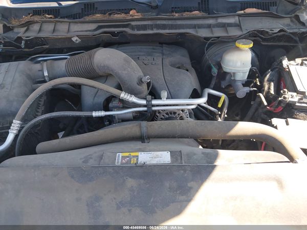 2017 RAM 1500 SLT  4X2 6'4 BOX