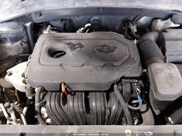 2019 HYUNDAI SANTA FE SE